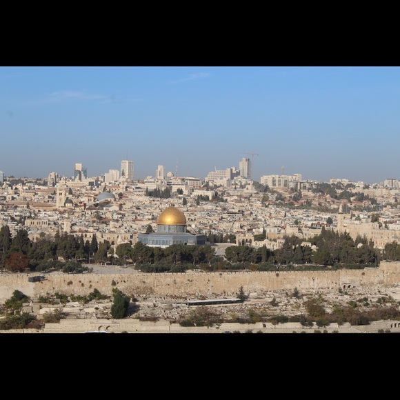 Check out my closet. - Picture 8 of 8